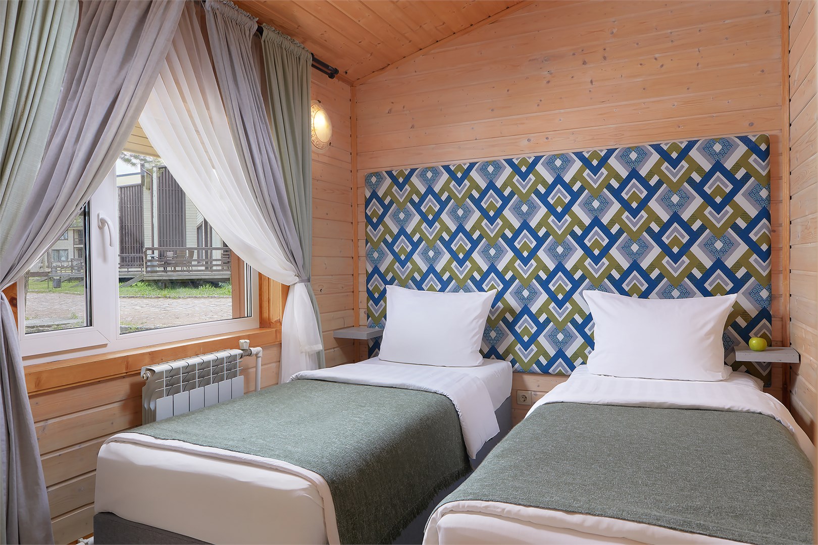 Коттедж "Кубрик" на 4 человека в Окунёвая