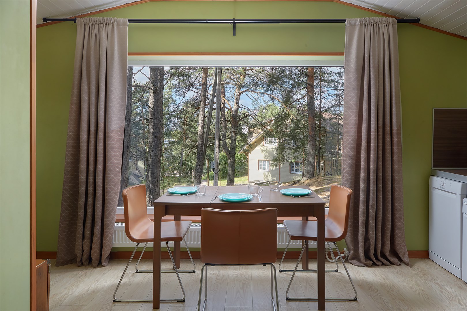 Коттедж "Вельбот" на 2 человек в Окунёвая