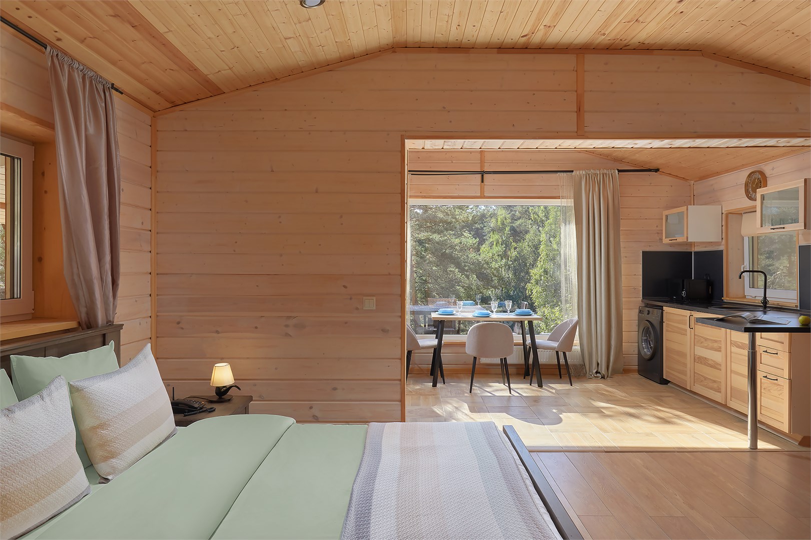 Коттедж "Вельбот" на 2 человек в Окунёвая