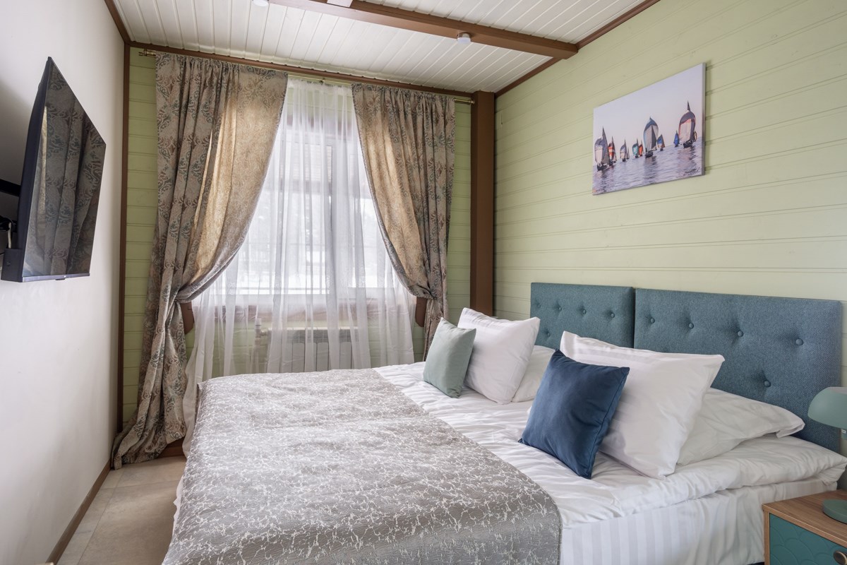 Коттедж "Кают-компания" на 8 человек в Окунёвая