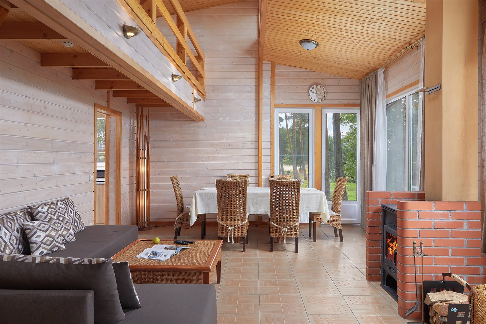 Коттедж "Адмирал" на 6 человек в Окунёвая