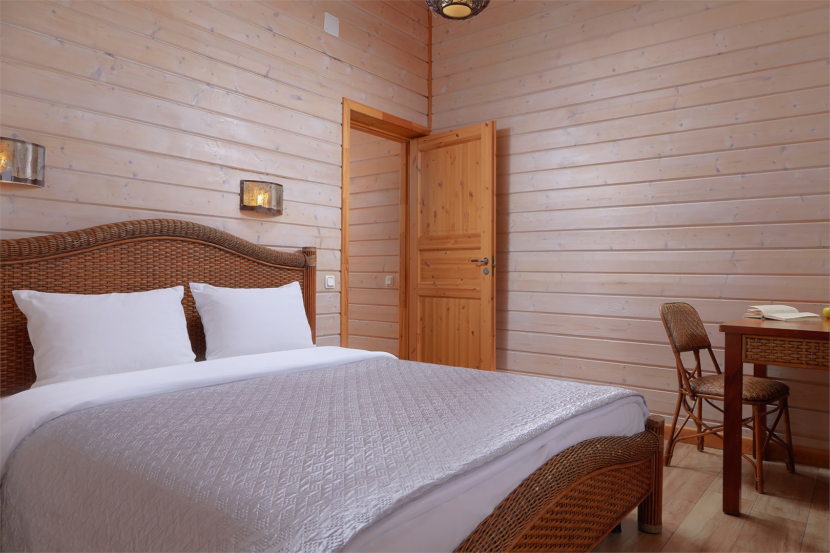 Коттедж "Адмирал" на 6 человек в Окунёвая