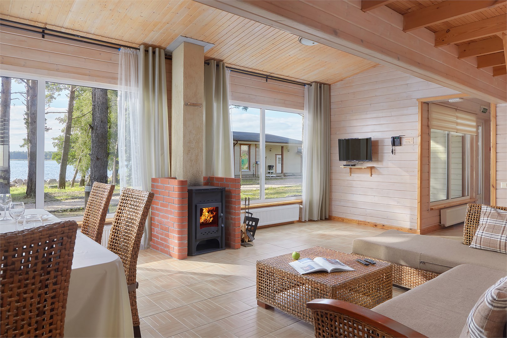 Коттедж "Вице-адмирал" на 6 человек в Окунёвая