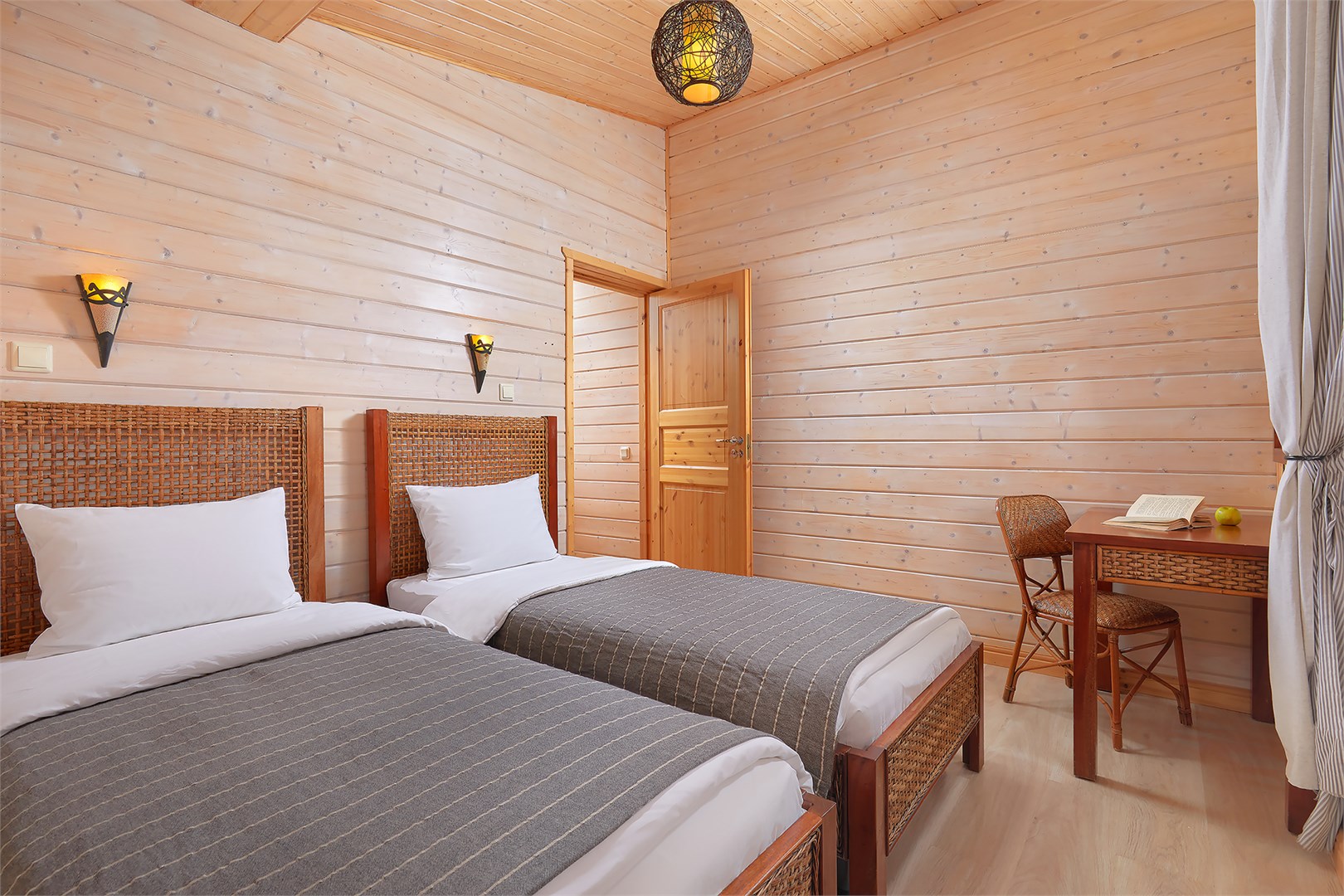 Коттедж "Вице-адмирал" на 6 человек в Окунёвая