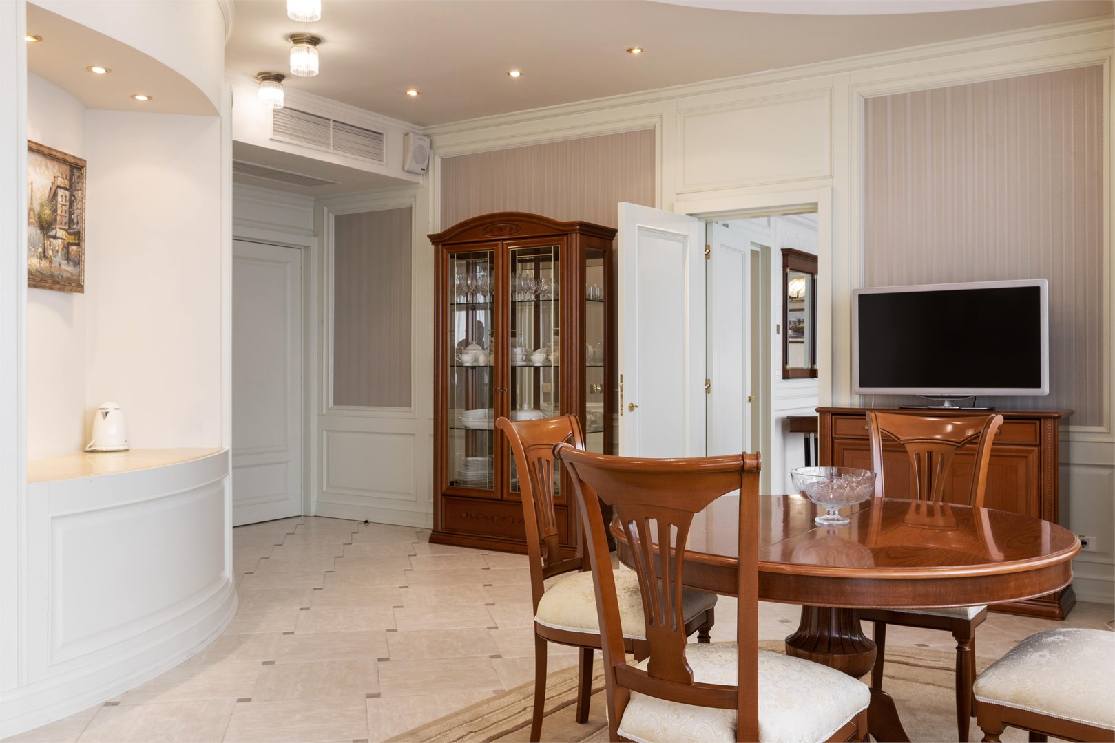 Апартаменты 3-комнатные (№802) в РЖДЗ Санаторий Черноморье