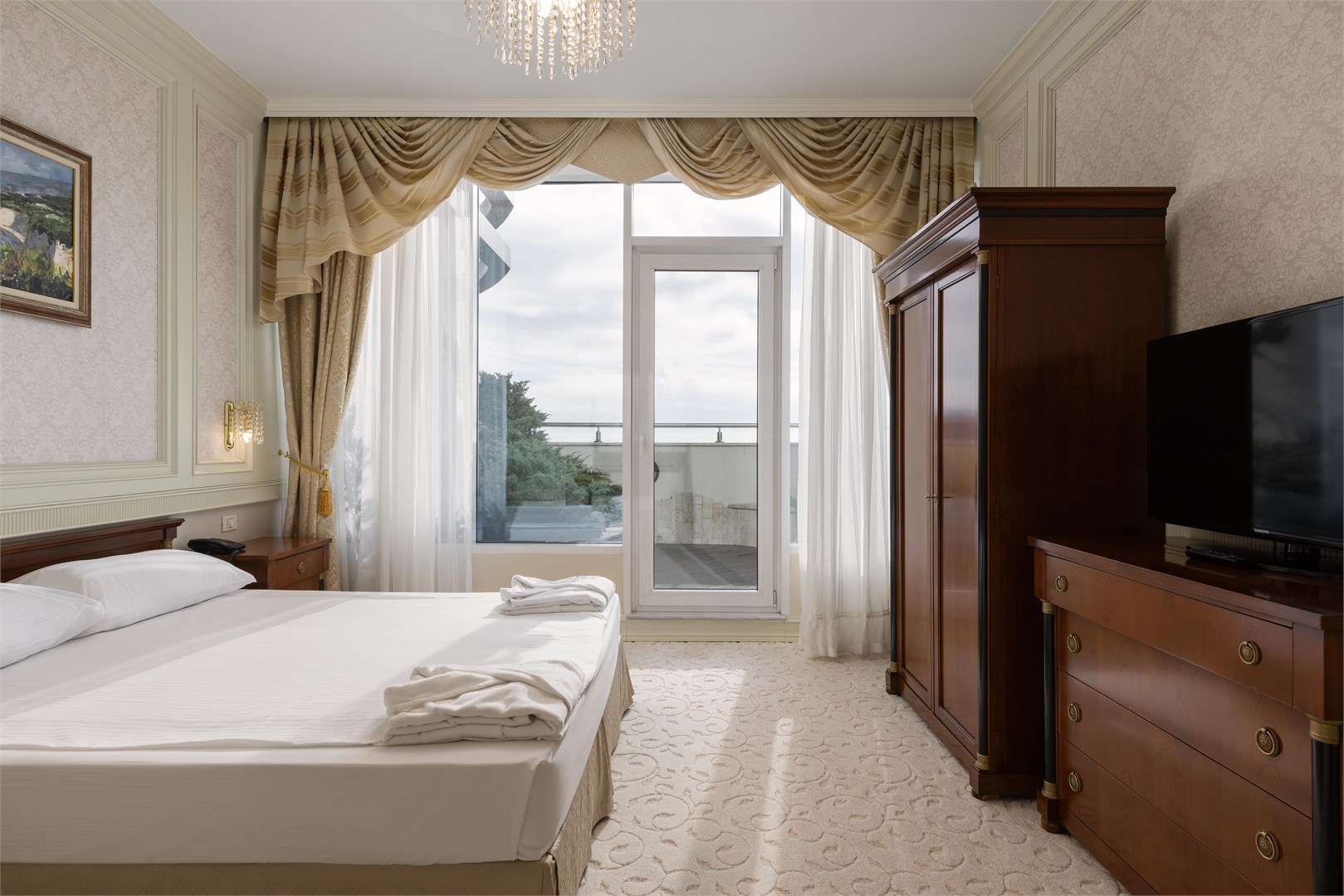 Апартаменты 3-комнатные (№802) в РЖДЗ Санаторий Черноморье