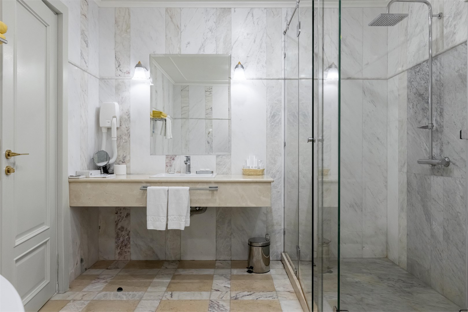 Апартаменты 3-комнатные (№802) в РЖДЗ Санаторий Черноморье