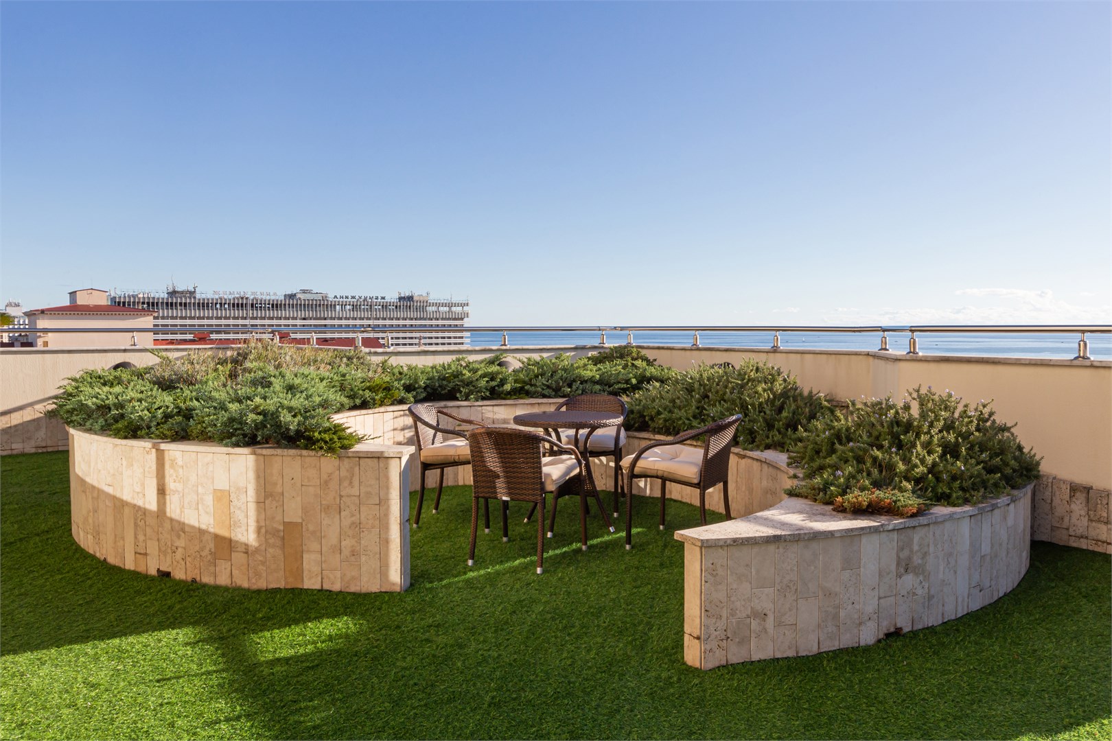 Апартаменты 3-комнатные (№802) в РЖДЗ Санаторий Черноморье