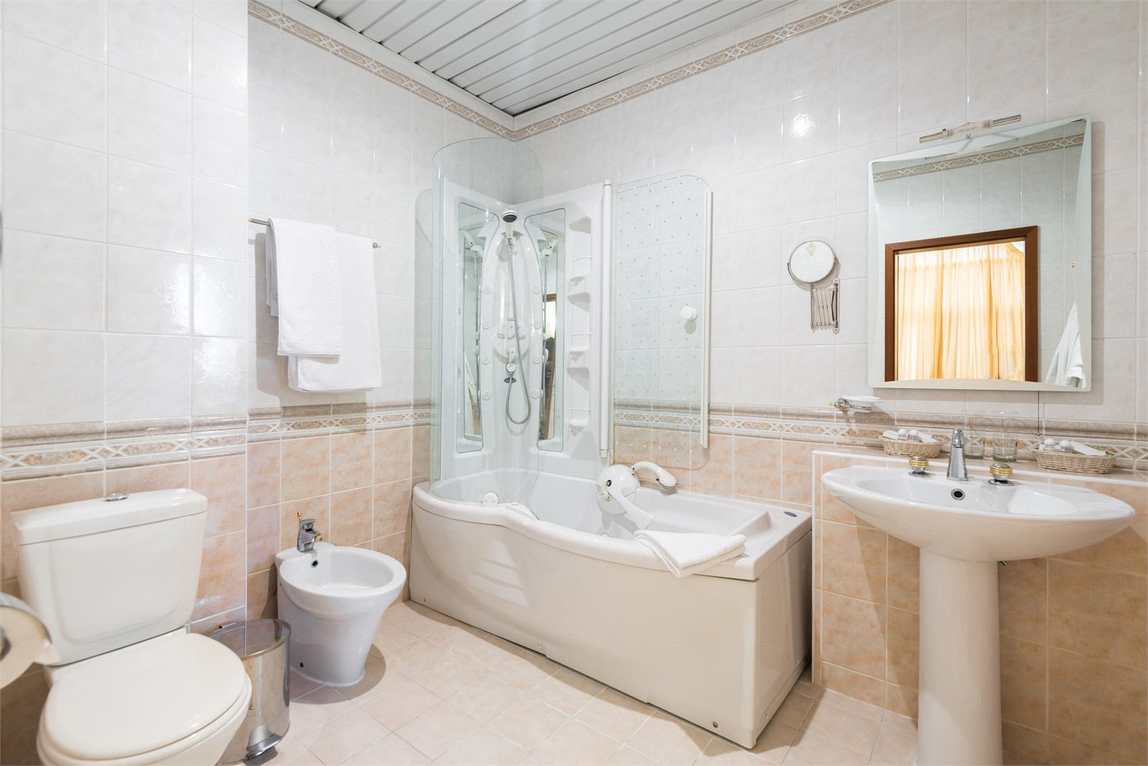 Люкс 2-комнатный (корпус 5) в РЖДЗ Санаторий Буран