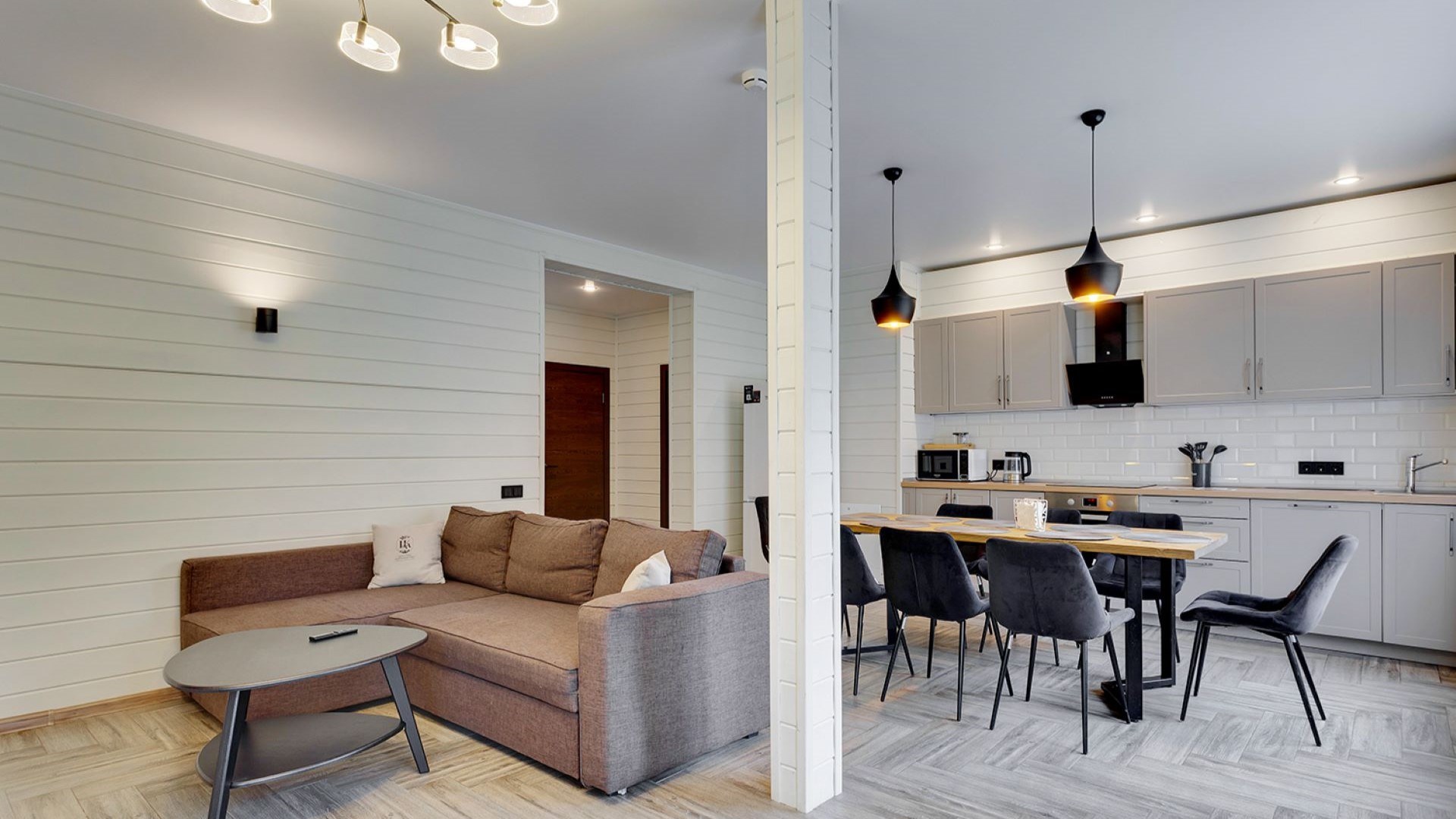 Коттедж «Королевский 23» в Царство-Королевство