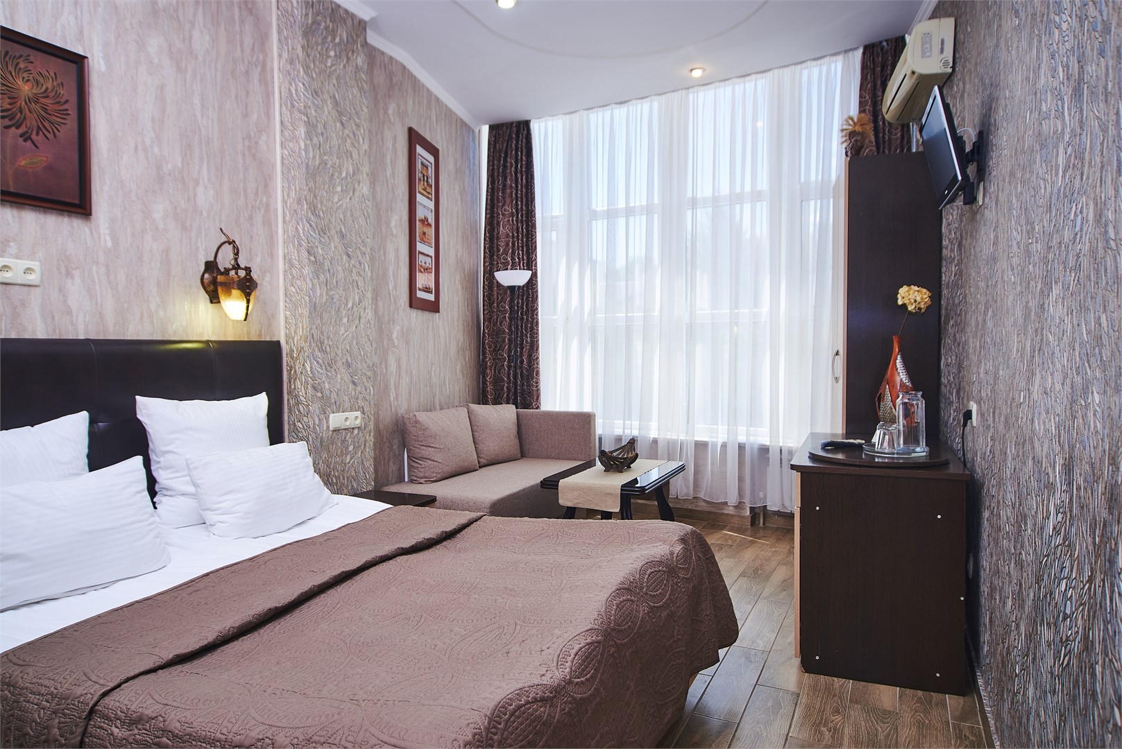 Полулюкс в Атлантида