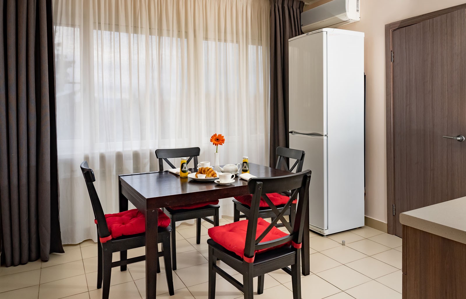 Апартамент с кухней / Главный корпус в Десна