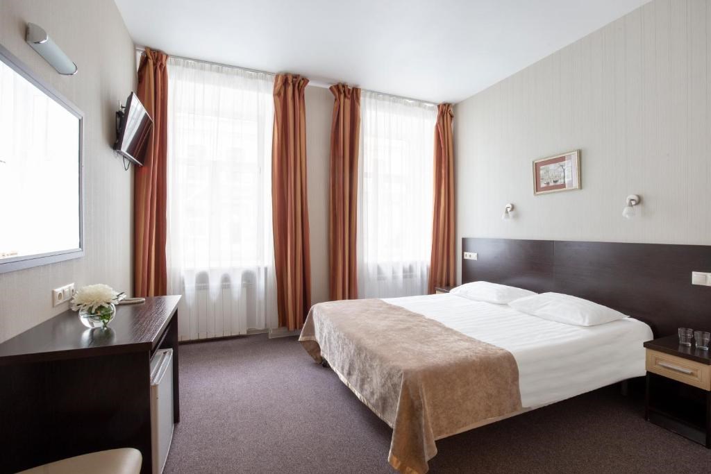 Стандартная комната с широкой кроватью в Невский Астер