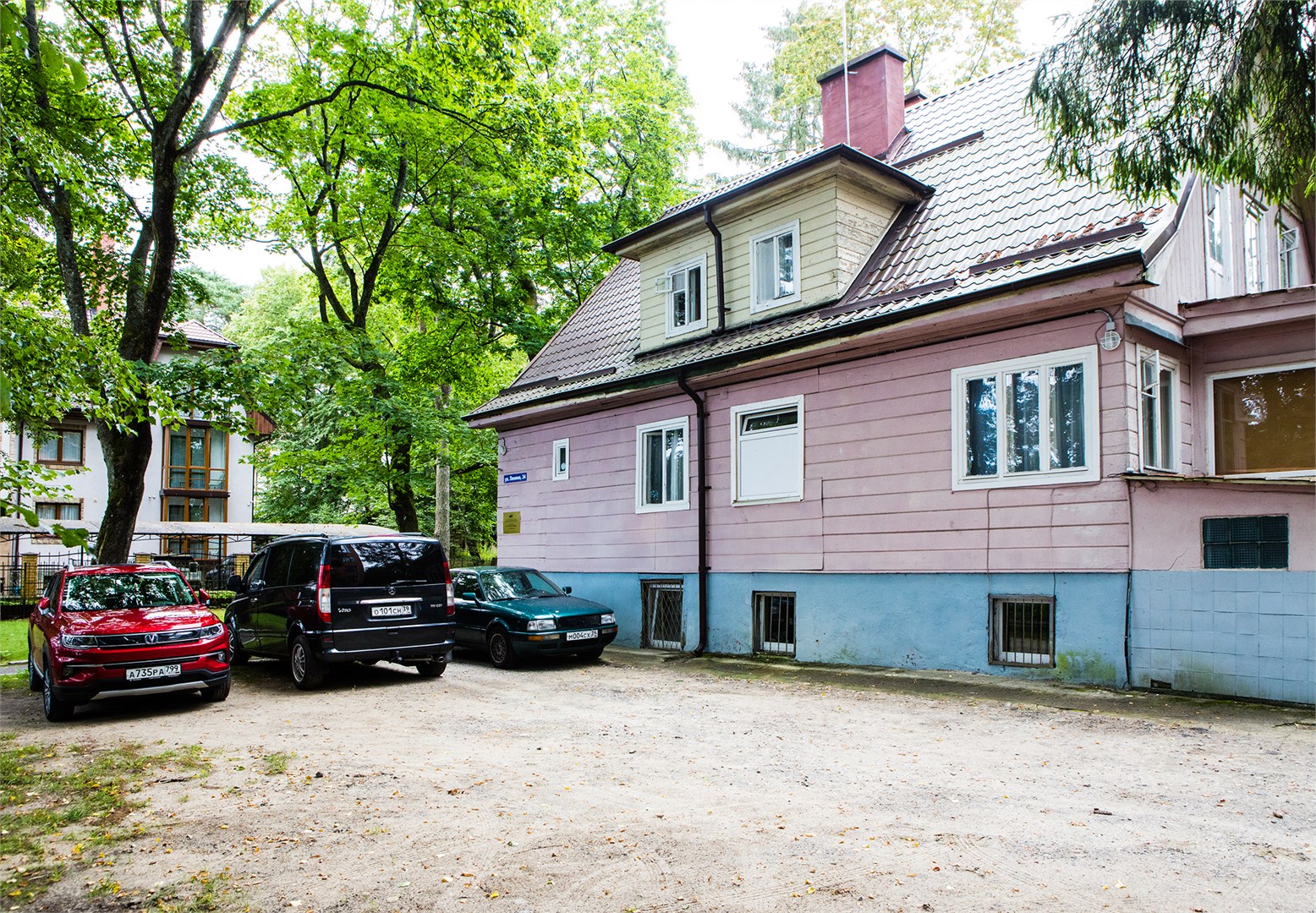 Эконом двухместный с двумя раздельными кроватями (№ 6, 7, 8) в Золотая бухта