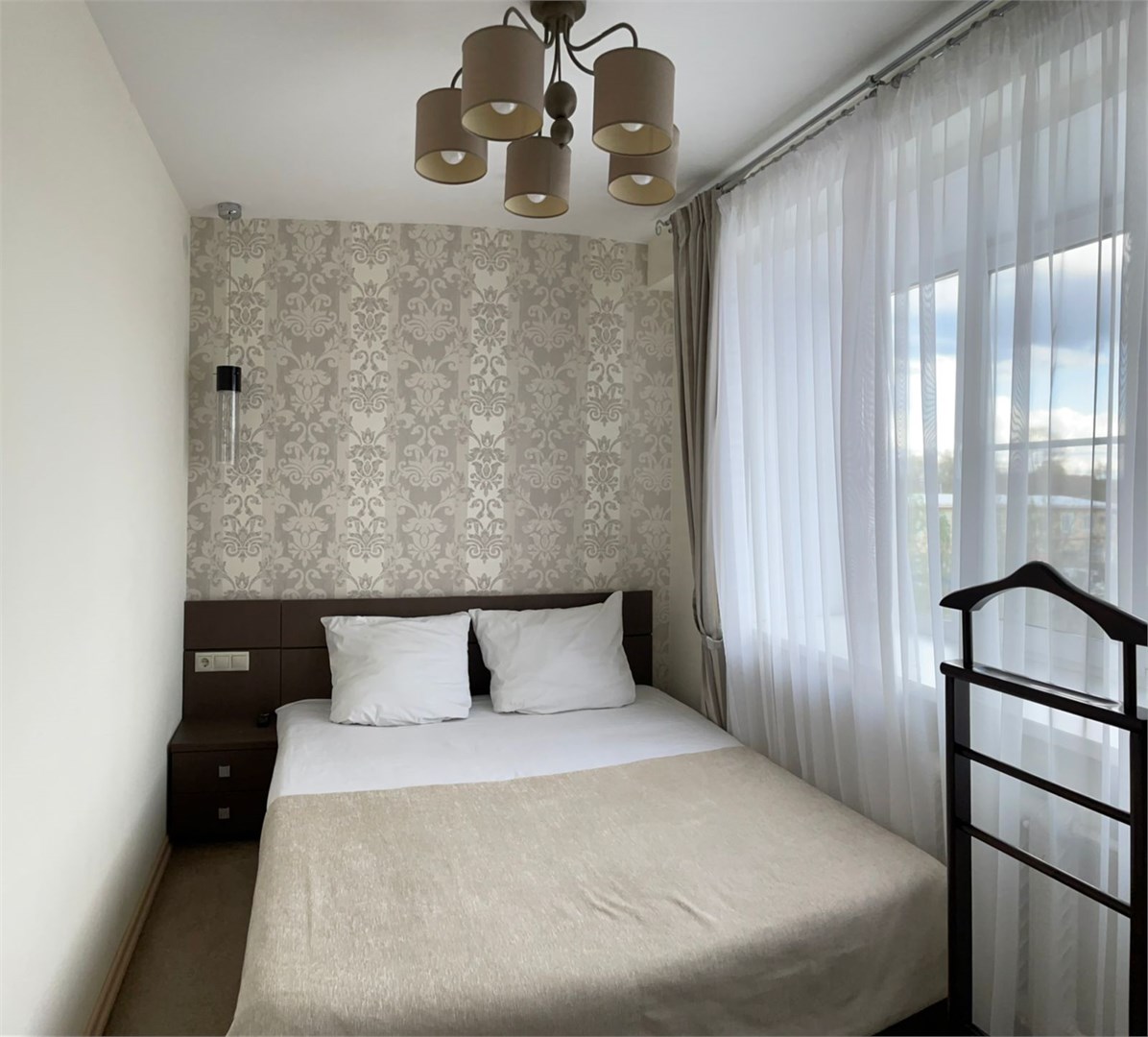 Де Люкс с гидромассажной ванной в Славяночка