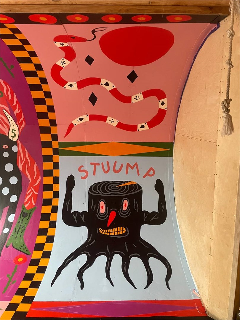 арт-дом  «Штаб», авторы арт-группа  «Алыча» в Никола-ленивец