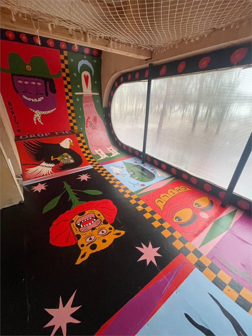 арт-дом  «Штаб», авторы арт-группа  «Алыча» в Никола-ленивец