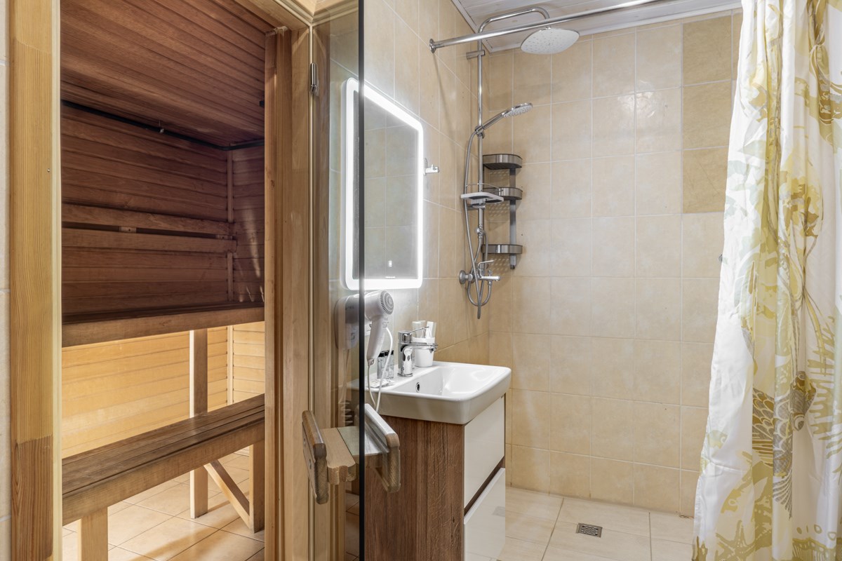 Номер с сауной в гостинице "Морячок" в Окунёвая