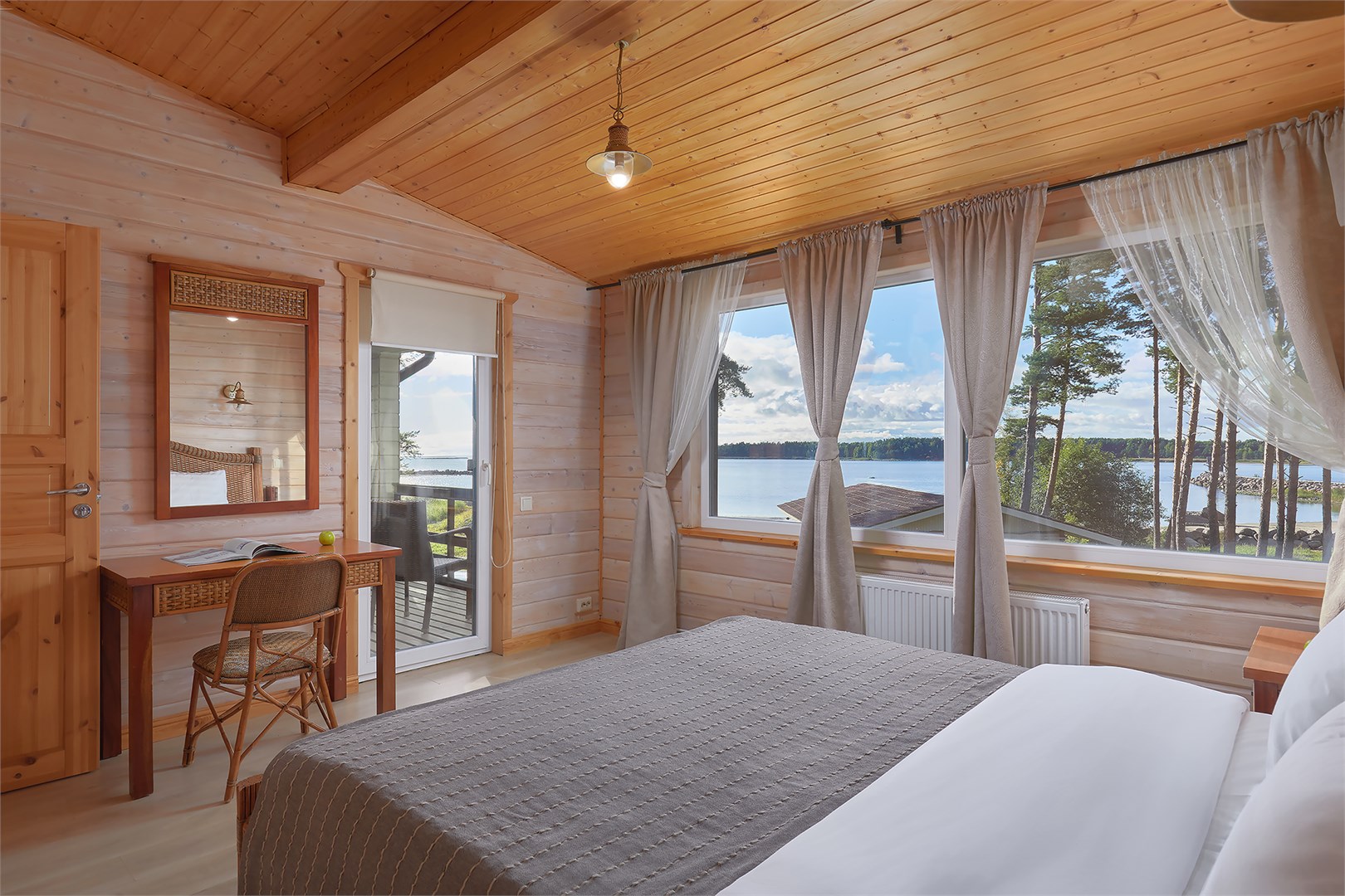 Таунхаусы "Флагман", "Линкор" на 6 человек в Окунёвая