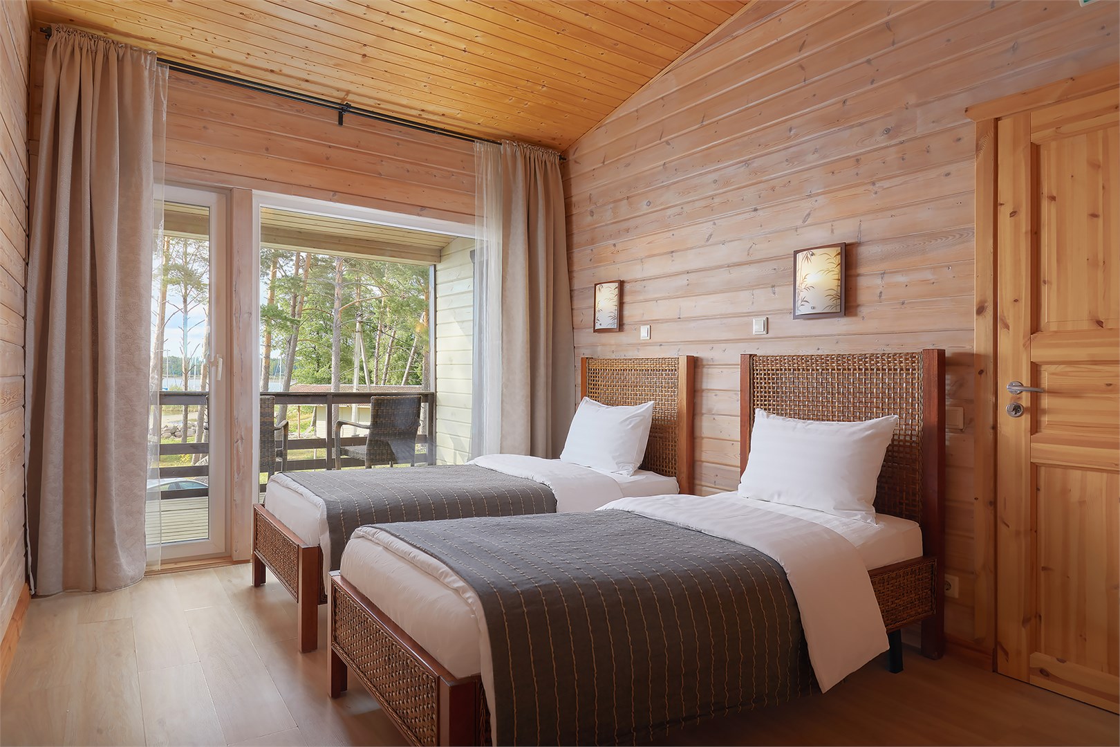 Таунхаусы "Флагман", "Линкор" на 7 человек в Окунёвая