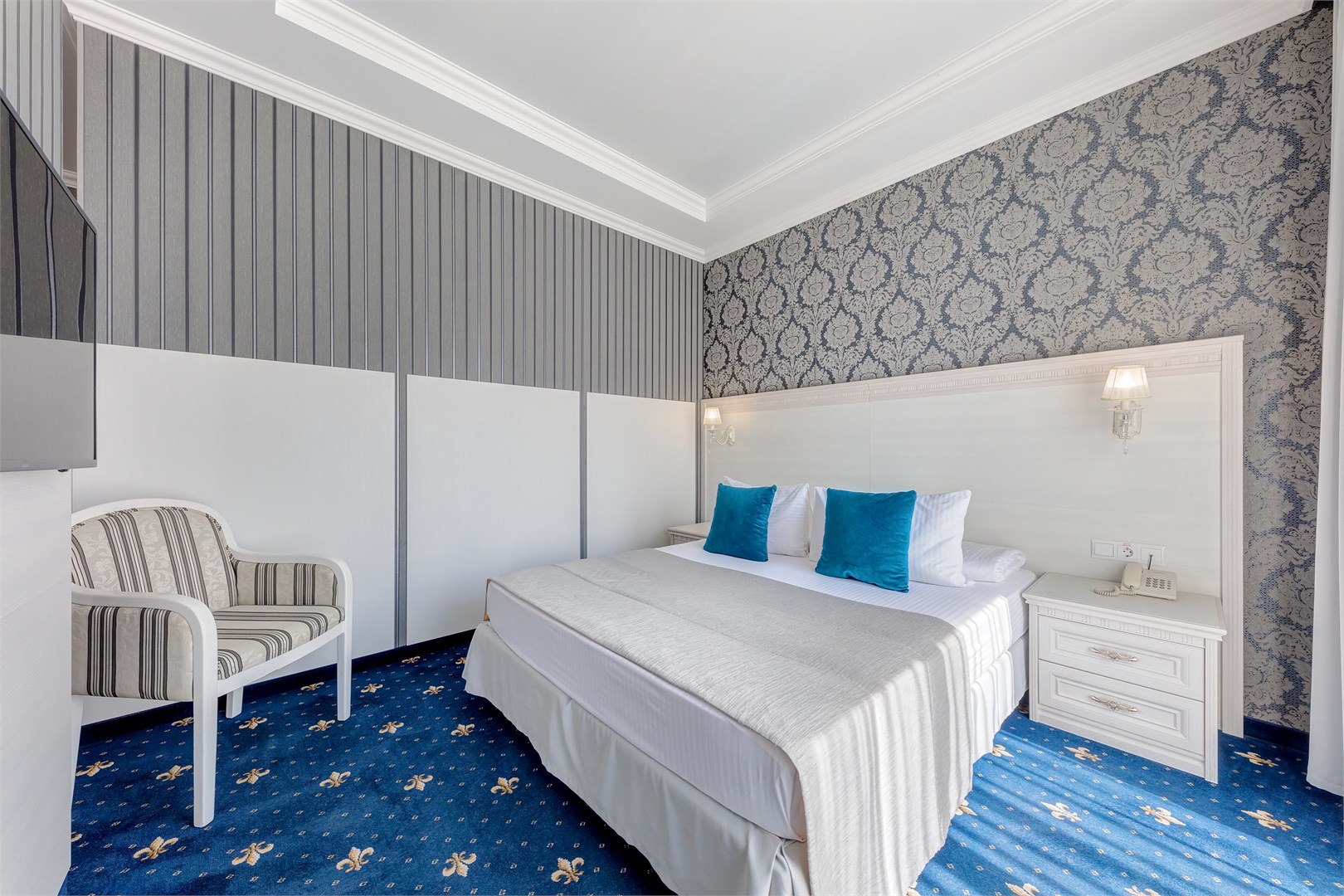 Фотография Полулюкс с балконом