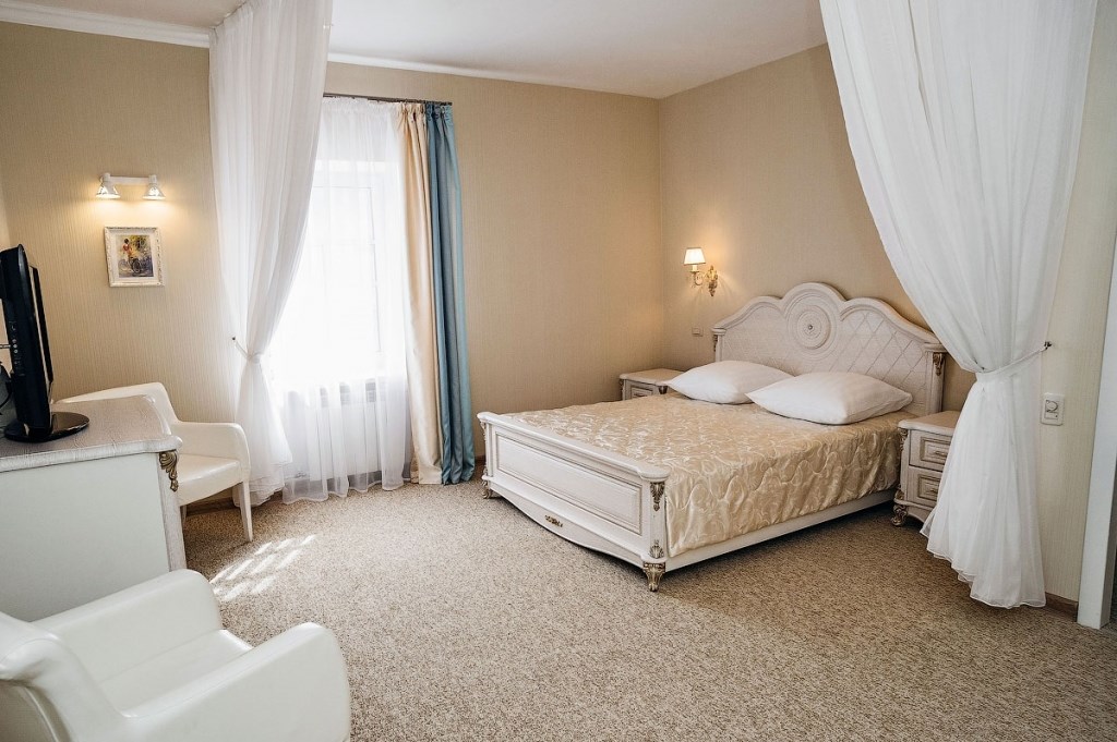 Первая категория (стандарт) "Улучшенный с балконом" в Палисадъ