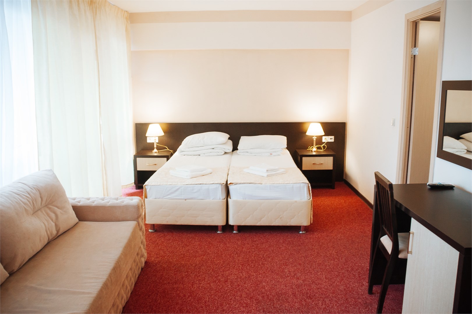 Люкс с балконом в Илона