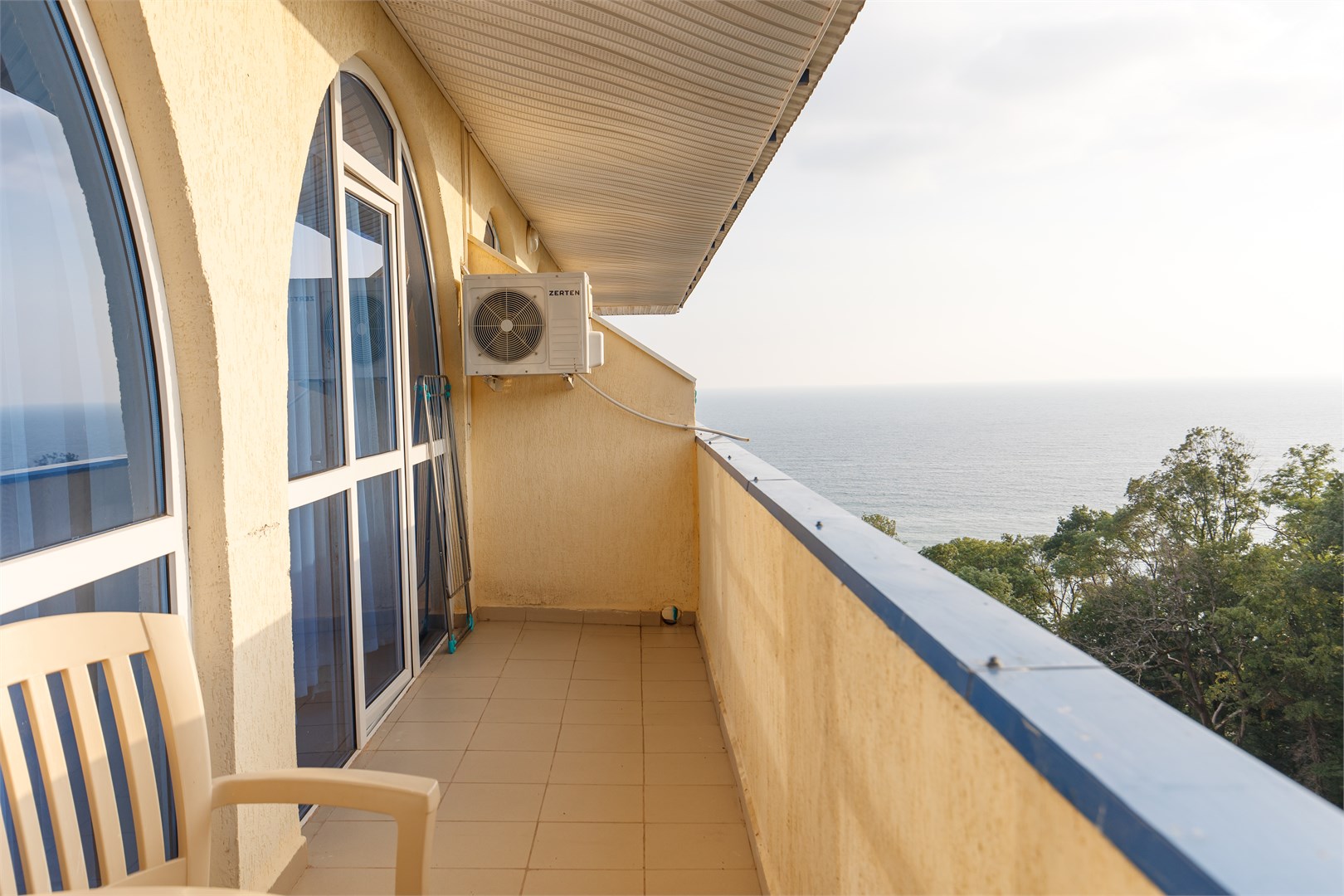 Люкс с балконом в Илона