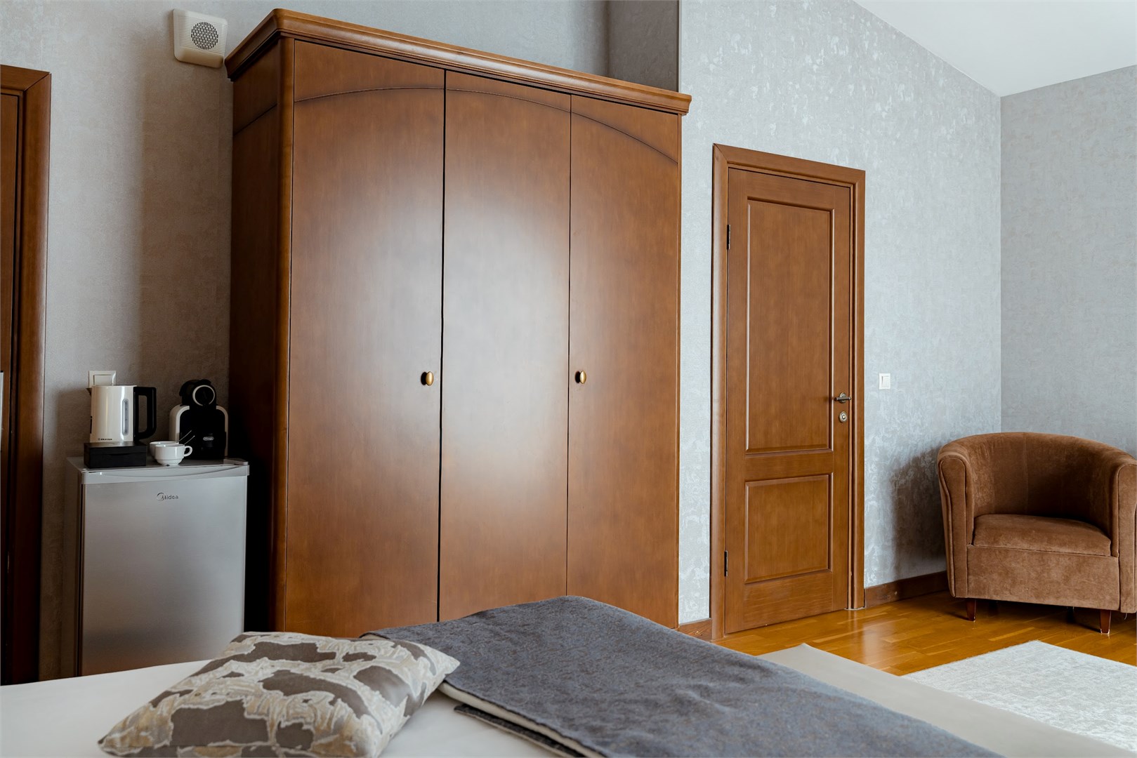 Стандарт с балконом с видом на горы в Роза шале