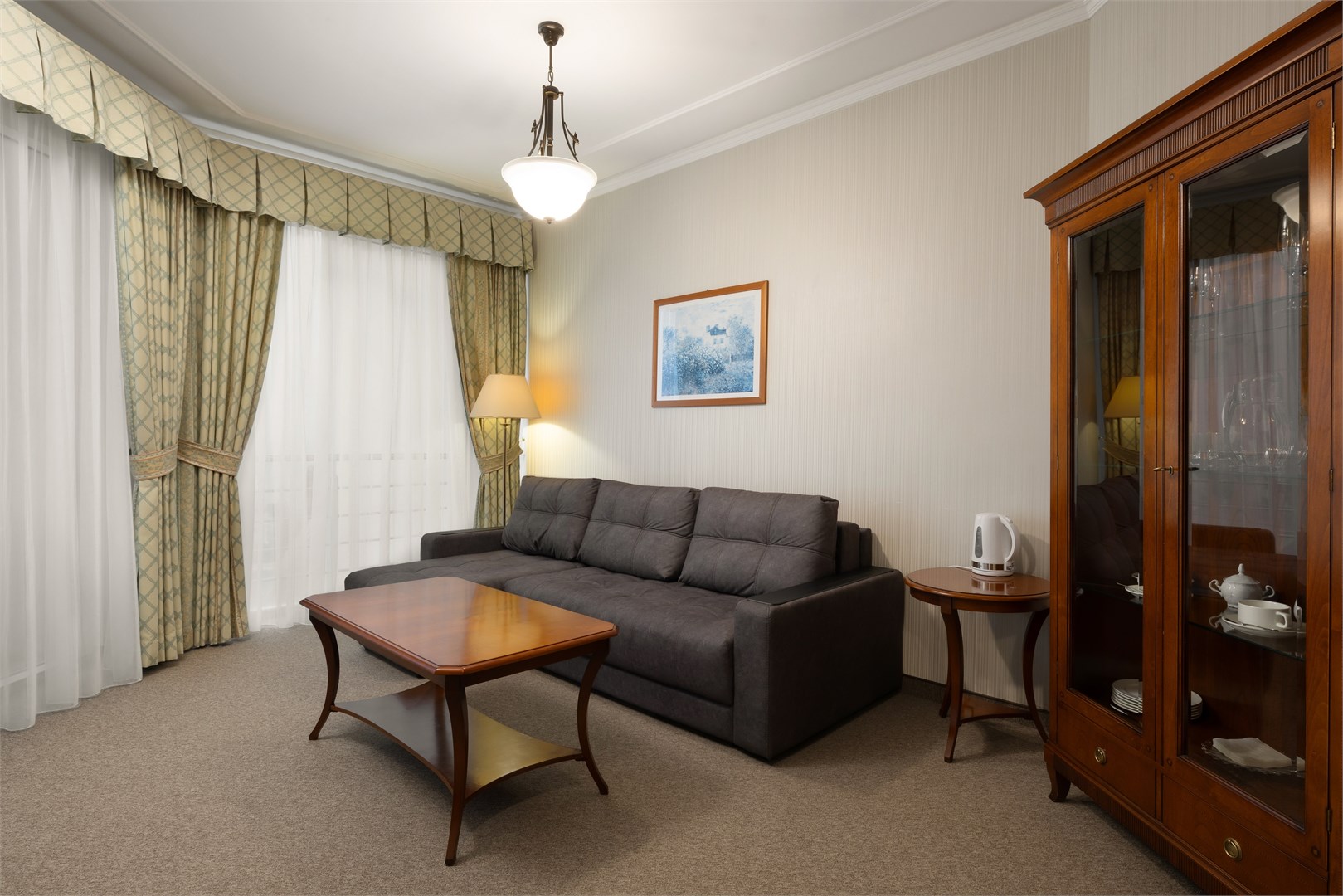 Люкс 2-комнатный с балконом в РЖДЗ Санаторий Черноморье