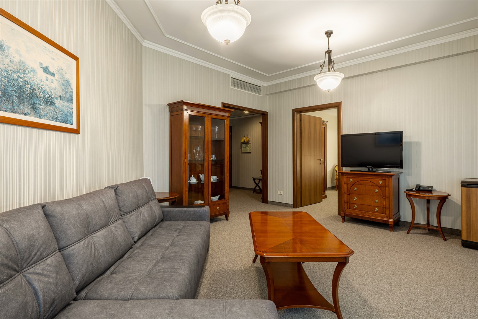 Люкс 2-комнатный с балконом в РЖДЗ Санаторий Черноморье