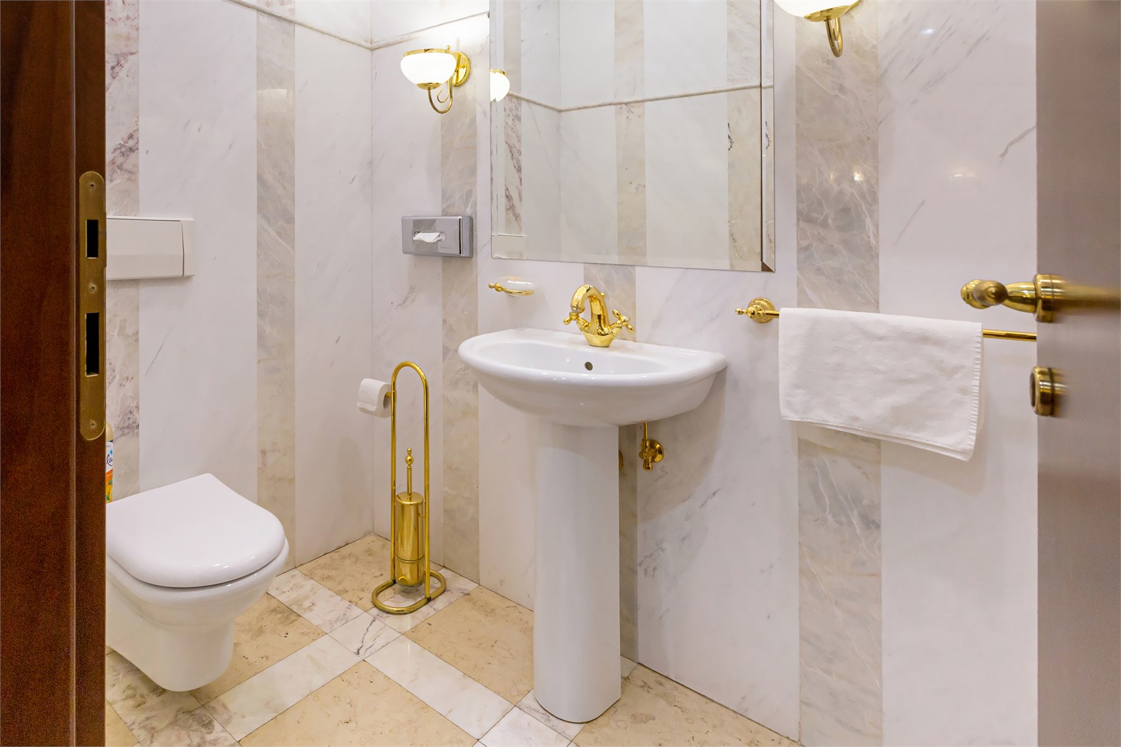 Апартаменты 2-комнатные (№705) в РЖДЗ Санаторий Черноморье