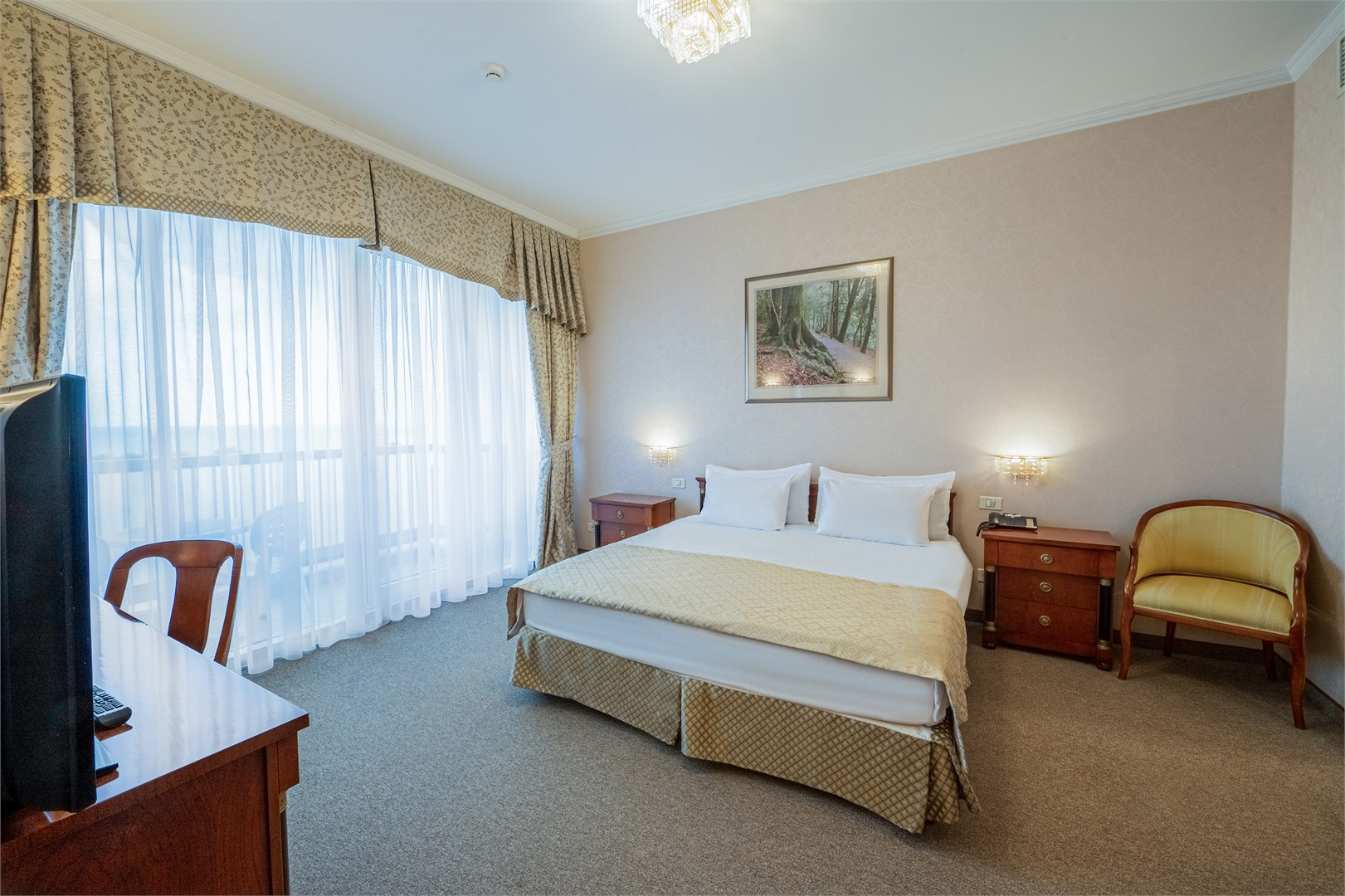 Апартаменты 2-комнатные (№705) в РЖДЗ Санаторий Черноморье