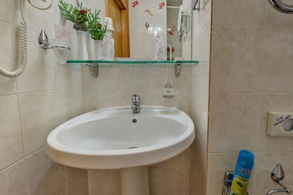 Стандарт 1-местный без балкона 2 корпус основная территория в Октябрьский