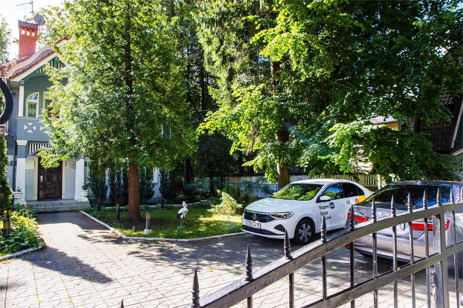 Стандарт двухместный с двуспальной кроватью (№ 2, 3, 4, 5) в Золотая бухта