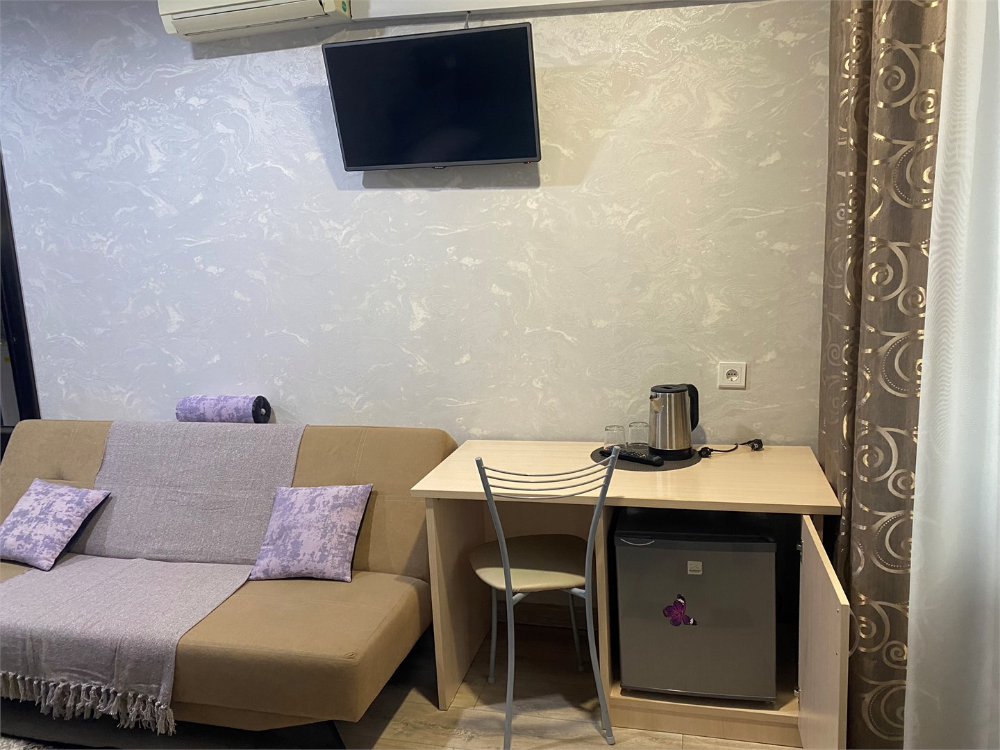 номер комфорт №1 в Комфорт