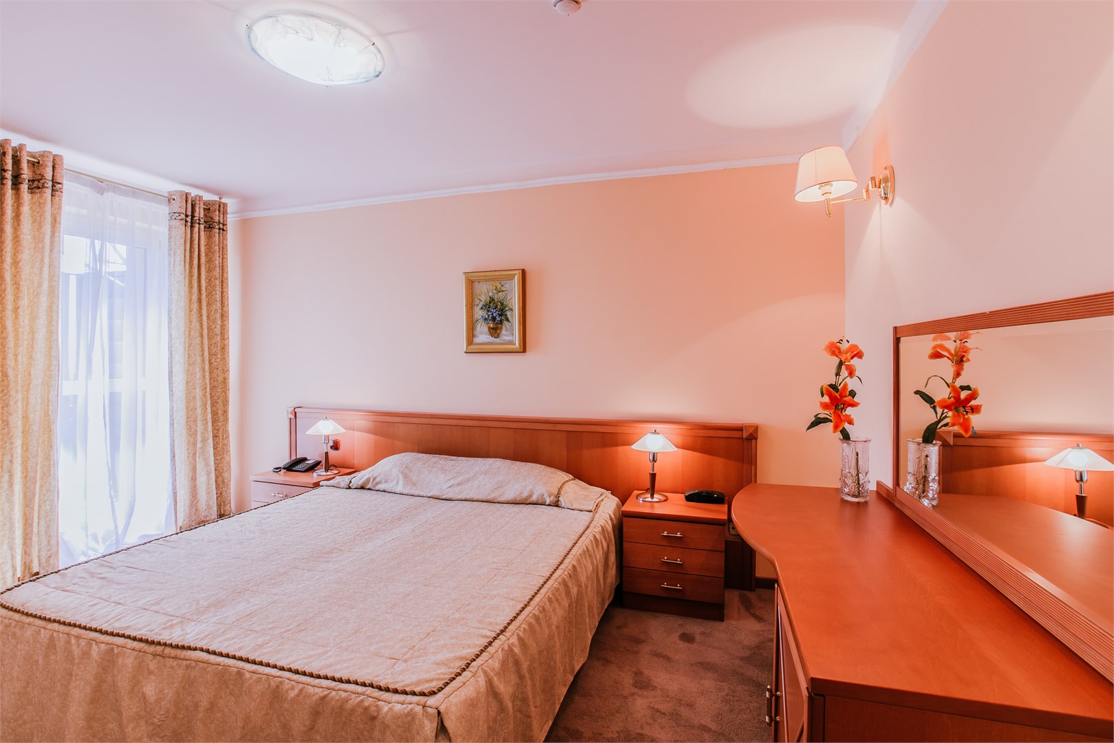 Полулюкс DBL семейный 2-комнатный (1 и 2 корпус) в Azimut Здоровье Зеленый Гай