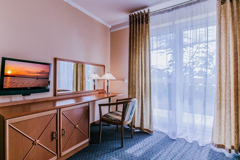 Полулюкс DBL семейный 2-комнатный (1 и 2 корпус) в Azimut Здоровье Зеленый Гай