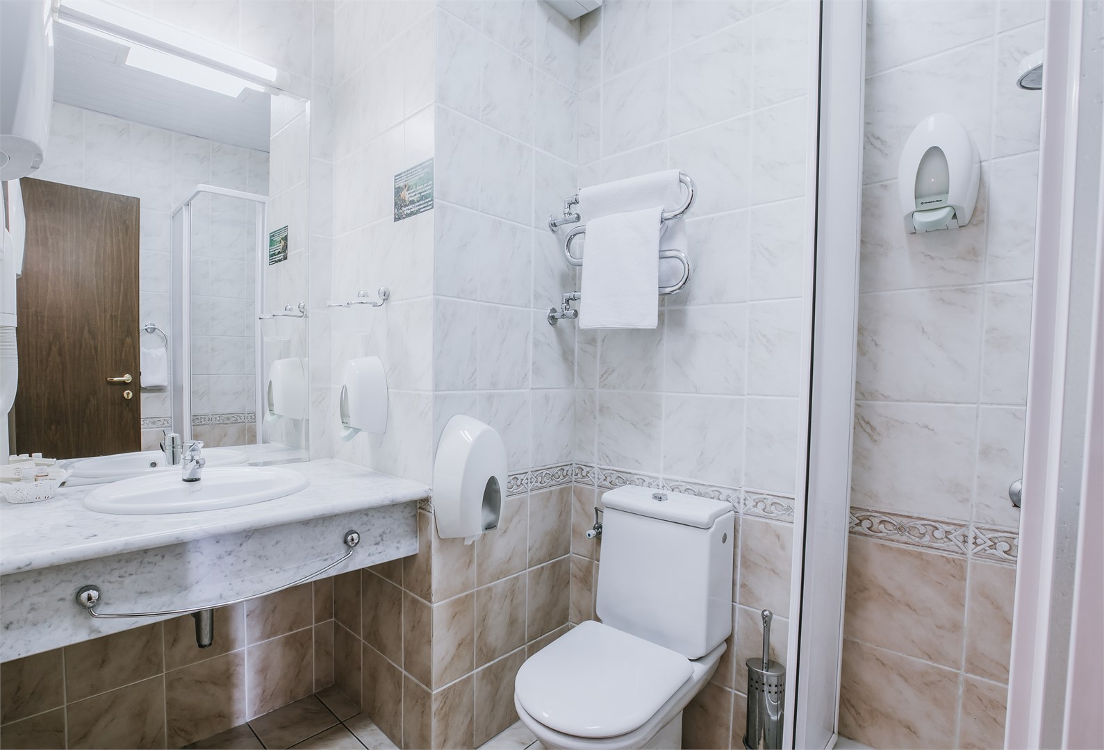 Апартаменты семейные 3-комнатные (3 корпус) в Azimut Здоровье Зеленый Гай