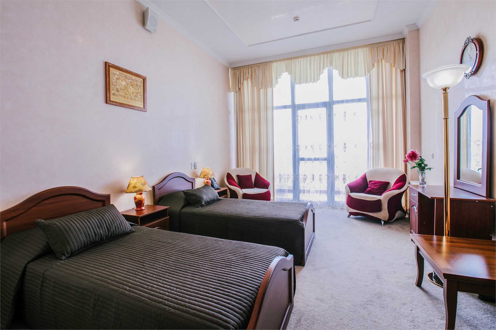 Апартаменты семейные 3-комнатные (3 корпус) в Azimut Здоровье Зеленый Гай