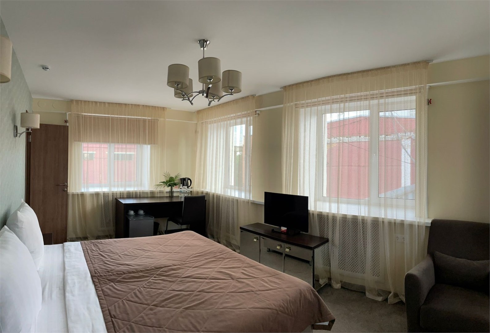 Де Люкс в Славяночка