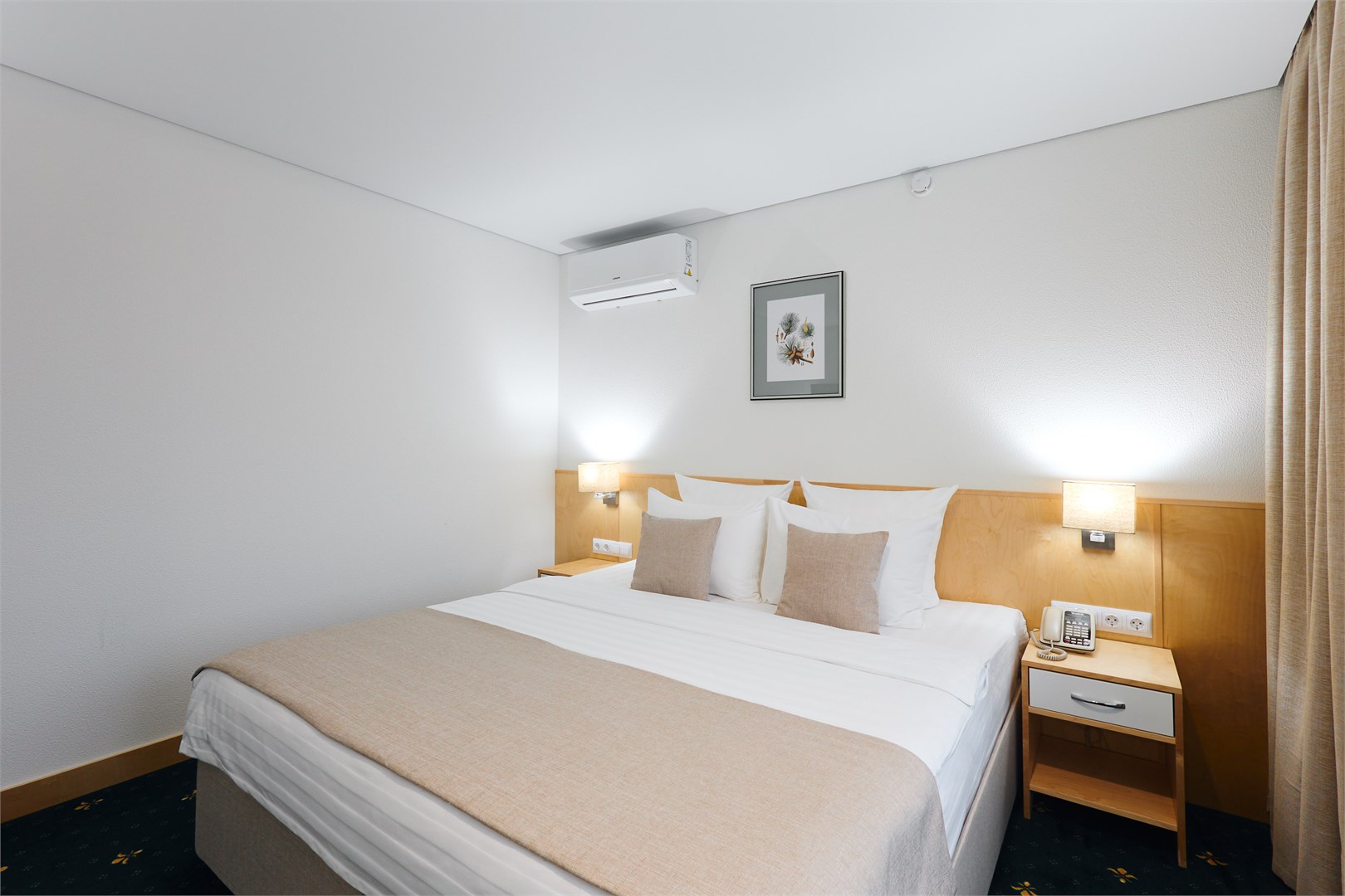 Номер джуниор сюит в Восток