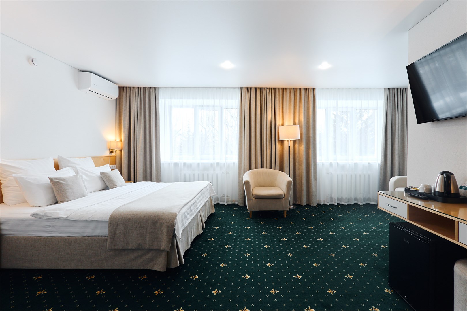 Номер джуниор сюит в Восток