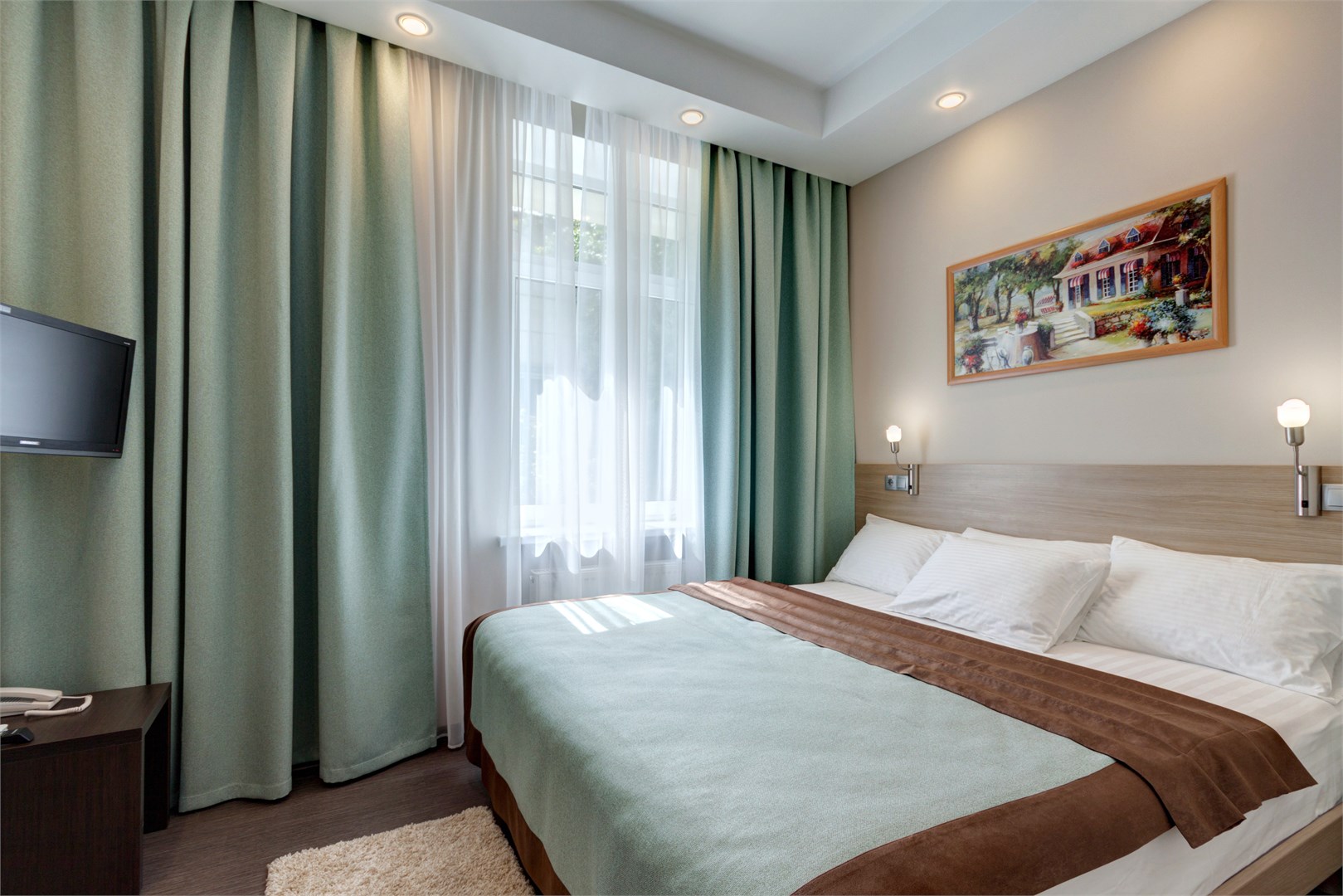 Deluxe в На Смирноvской 25