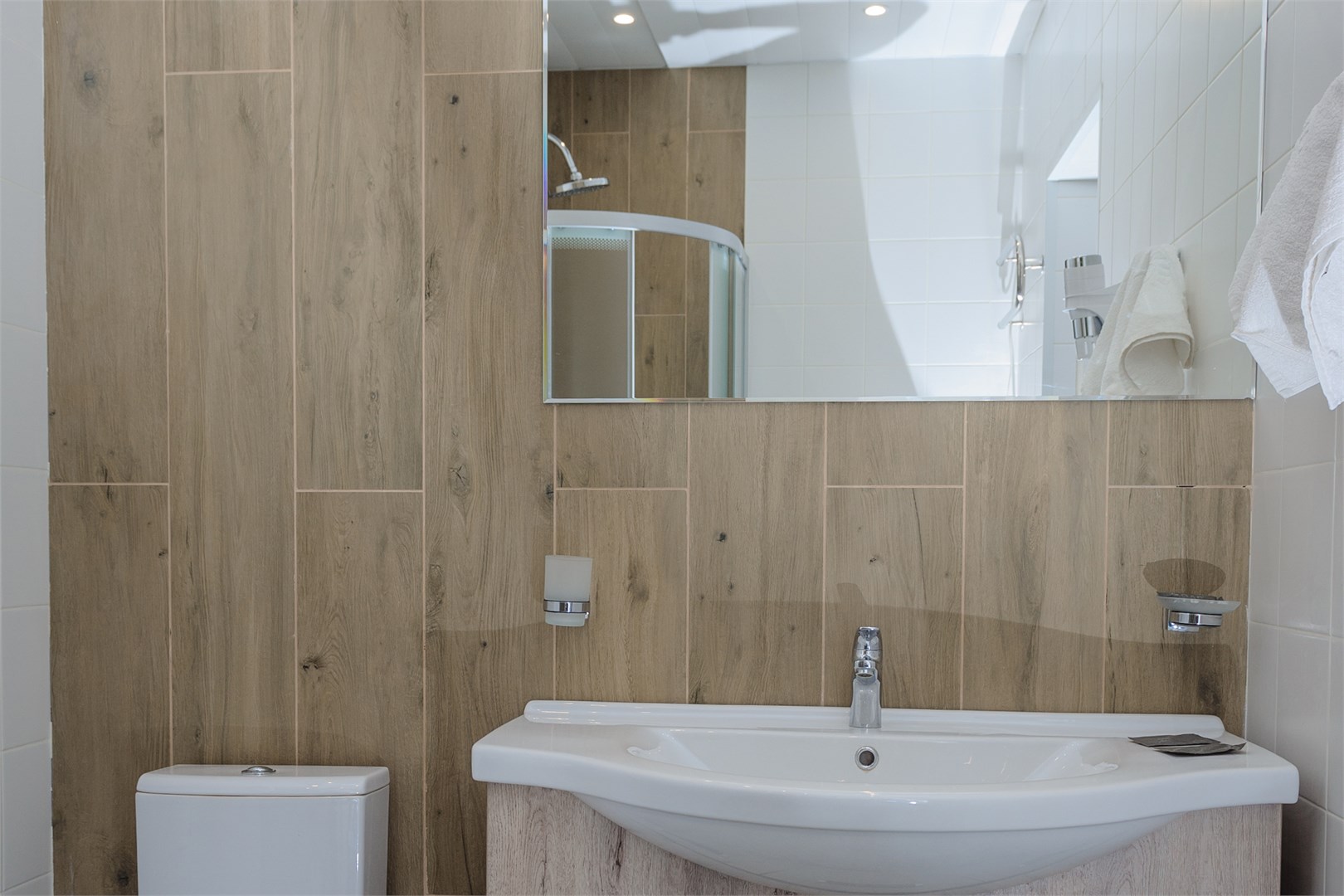 ПОЛУЛЮКС НА ДВОИХ (DBL/TWIN) в El Gaucho