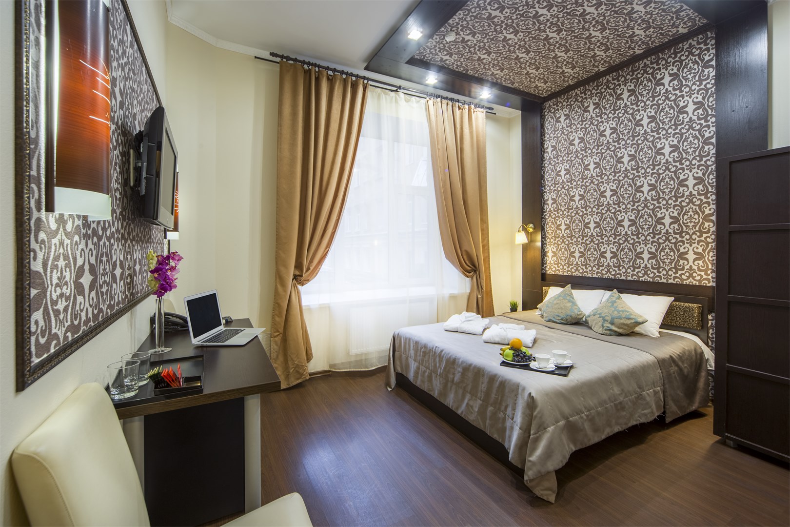 Категория "Стандарт с двуспальной кроватью" в Граф Толстой