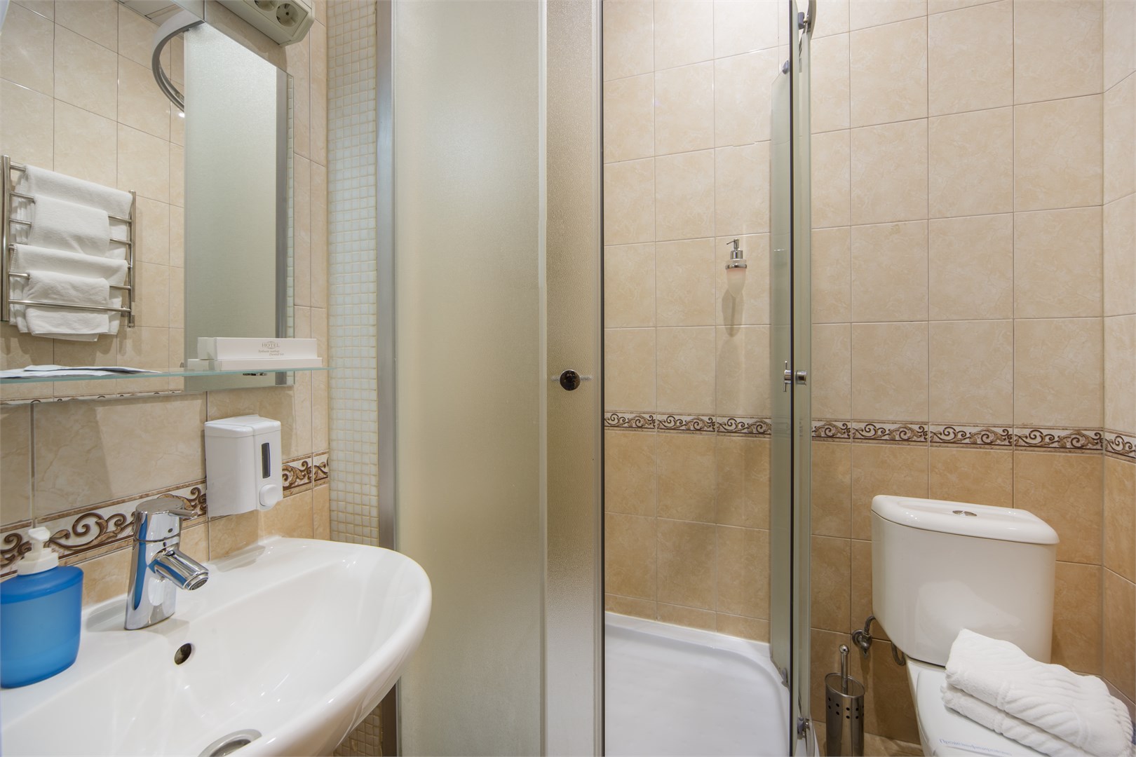 Категория "Стандарт с двуспальной кроватью" в Граф Толстой