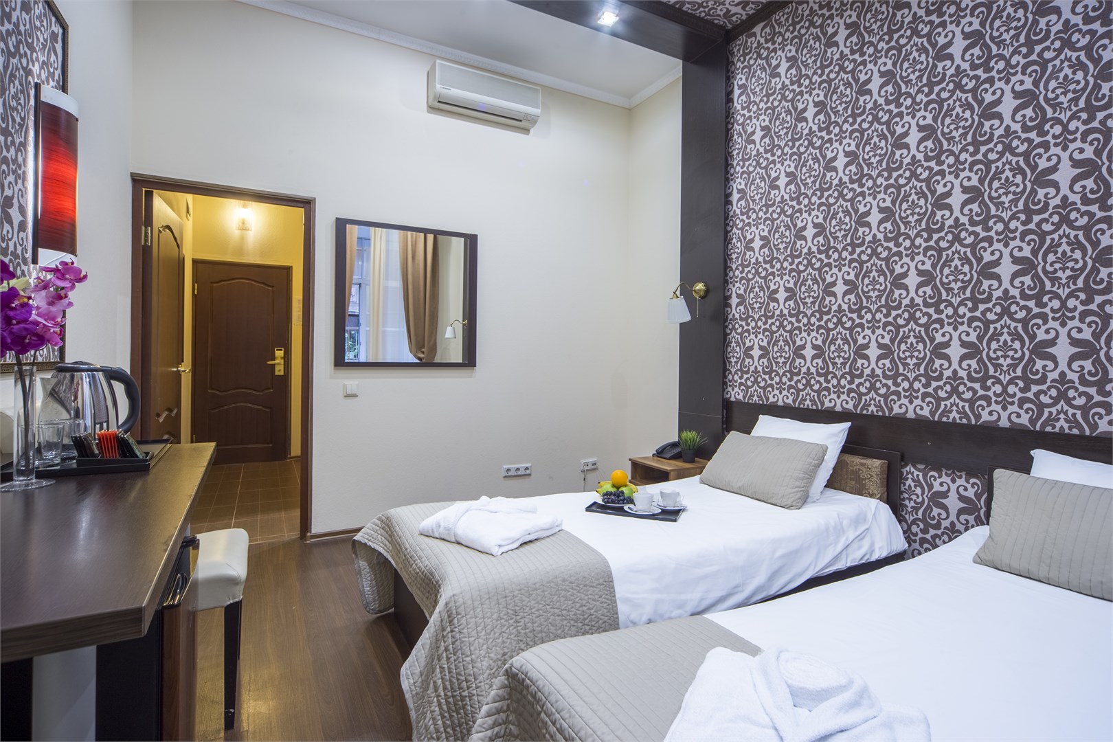 Категория "Стандарт с двумя отдельными кроватями" в Граф Толстой