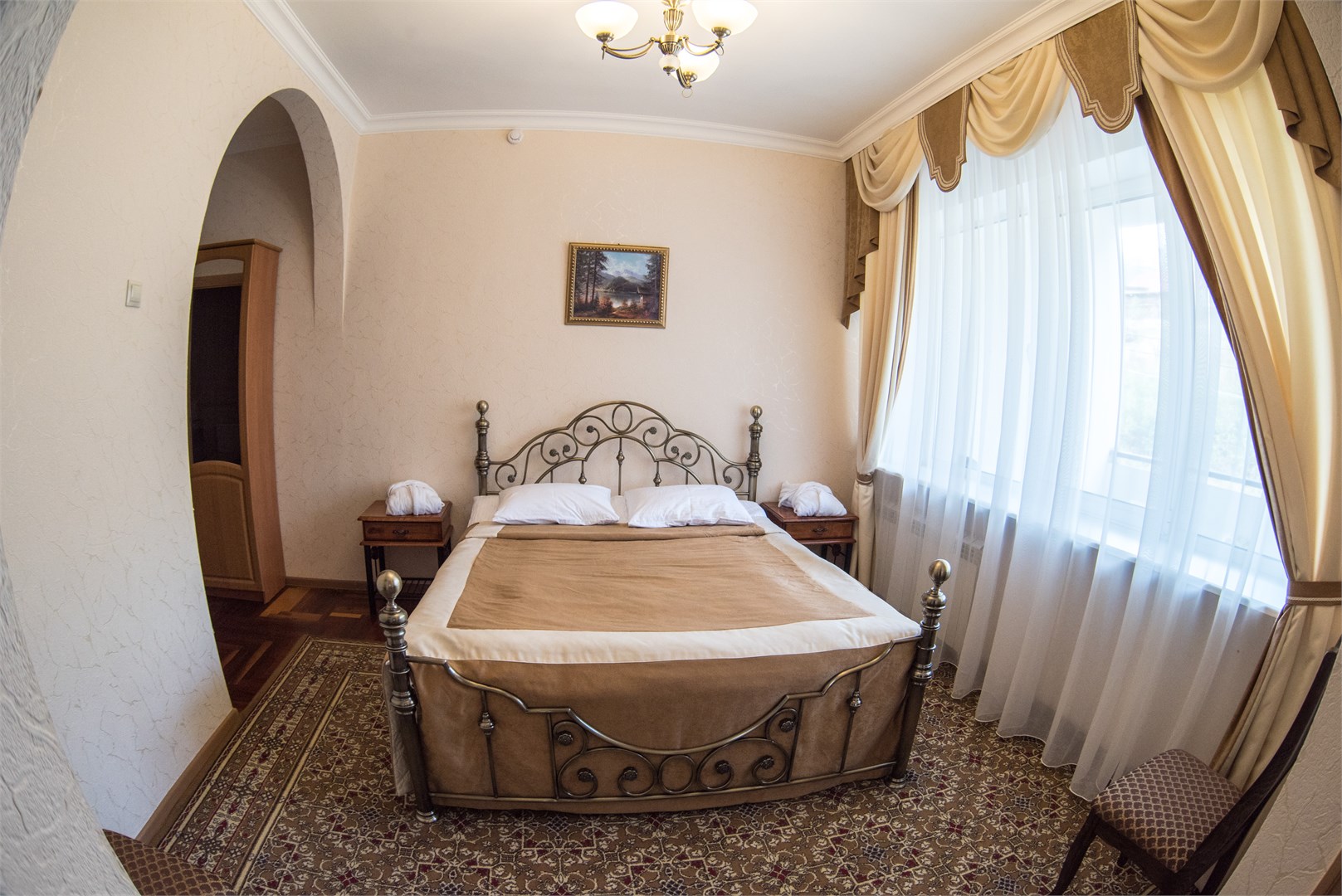 Люкс № 202 с камином в Энергетик