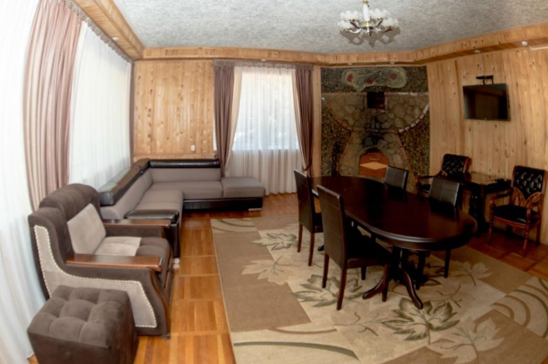 Люкс № 302  с камином в Энергетик